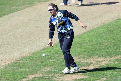 030726 - Glamorgan Women v Middlesex Women - Vitality Blast Women League 2 - Gemma Porter of Glamorgan Women catches the ball to dismiss Alice Whitmore of Middlesex Women