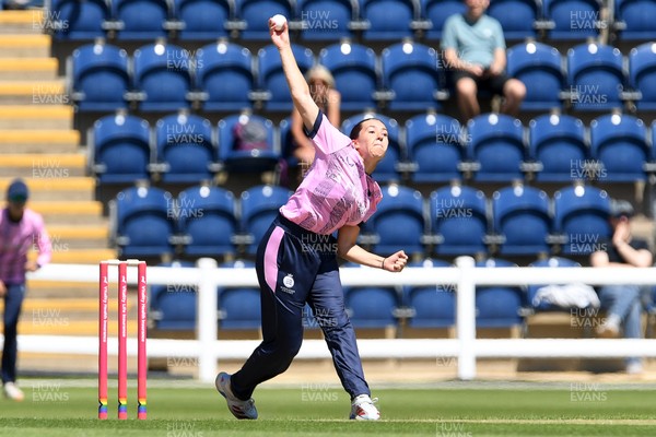 030726 - Glamorgan Women v Middlesex Women - Vitality Blast Women League 2 - Lauren Turner of Middlesex Women bowling