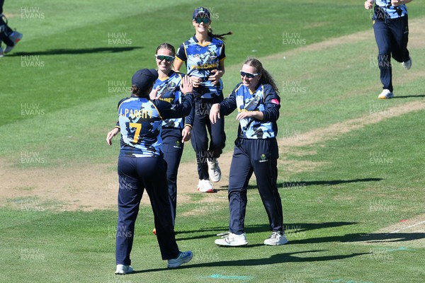 030726 - Glamorgan Women v Middlesex Women - Vitality Blast Women League 2 - Gemma Porter of Glamorgan Women catches the ball to dismiss Alice Whitmore of Middlesex Women