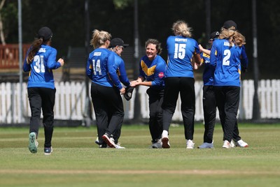 270625  Glamorgan Women v Sussex Sharks, Vitality Blast Women League Two South - ISussex Sharks celebrate taking the wicket of Beth Gammon of Glamorgan Women