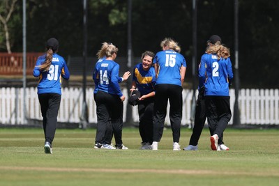 270625  Glamorgan Women v Sussex Sharks, Vitality Blast Women League Two South - ISussex Sharks celebrate taking the wicket of Beth Gammon of Glamorgan Women