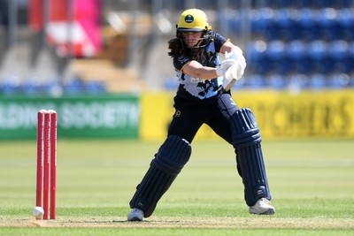 100525 - Glamorgan Women v Sussex Sharks Women, T20 Vitality Blast Women’s County Cup - Bea Ellis of Glamorgan Women batting