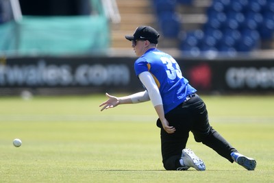 100525 - Glamorgan Women v Sussex Sharks Women, T20 Vitality Blast Women’s County Cup - Anna Buckle of Sussex Women catches the ball to dismiss