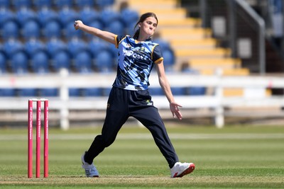 100525 - Glamorgan Women v Sussex Sharks Women, T20 Vitality Blast Women’s County Cup - Eve Jackson of Glamorgan Women bowling