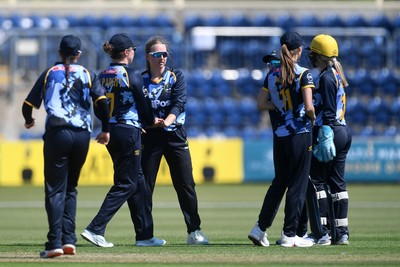 100525 - Glamorgan Women v Sussex Sharks Women, T20 Vitality Blast Women’s County Cup - Gemma Porter of Glamorgan Women bowls the ball to dismiss Talitha Stanley of Sussex Women