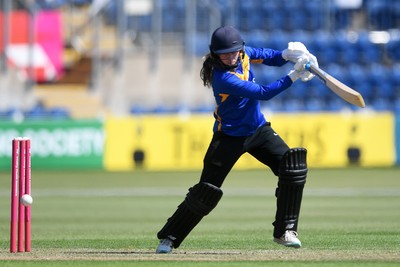 100525 - Glamorgan Women v Sussex Sharks Women, T20 Vitality Blast Women’s County Cup - Eve O’Neill of Sussex Women batting