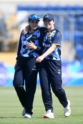 100525 - Glamorgan Women v Sussex Sharks Women, T20 Vitality Blast Women’s County Cup - Glamorgan players celebrate the win at full time