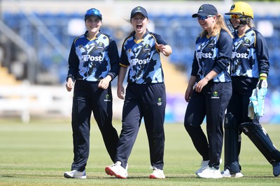 100525 - Glamorgan Women v Sussex Sharks Women, T20 Vitality Blast Women’s County Cup - Glamorgan players celebrate the win at full time