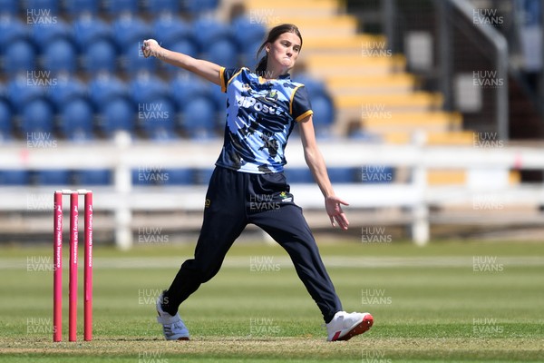 100525 - Glamorgan Women v Sussex Sharks Women, T20 Vitality Blast Women’s County Cup - Eve Jackson of Glamorgan Women bowling