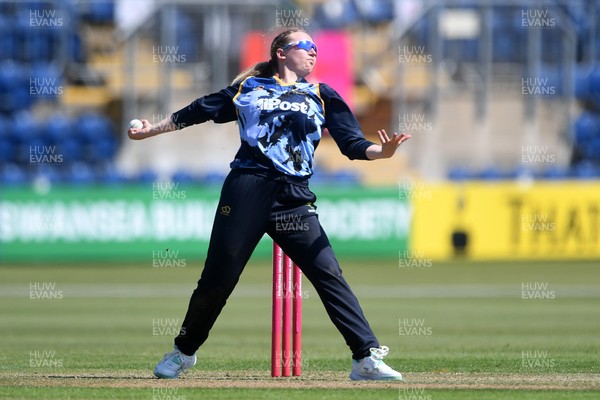 100525 - Glamorgan Women v Sussex Sharks Women, T20 Vitality Blast Women’s County Cup - Gemma Porter of Glamorgan Women bowling