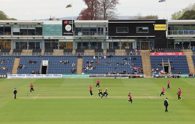 190425 - Glamorgan Women v Sussex Sharks, Metro Bank One Day Cup - A general view of the ground as Bea Ellis of Glamorgan Women and Daisy Jeanes of Glamorgan Women open the batting for Glamorgan Women’s first match