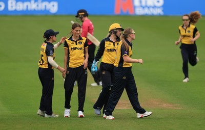 190425 - Glamorgan Women v Sussex Sharks, Metro Bank One Day Cup - Glamorgan Women celebrate taking the wicket of Jazz Westley of Sussex Sharks