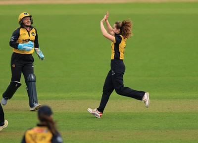 190425 - Glamorgan Women v Sussex Sharks, Metro Bank One Day Cup - Nicole Reid of Glamorgan Women celebrates with team mates after Chiara Green of Sussex Sharks is run out