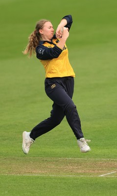 190425 - Glamorgan Women v Sussex Sharks, Metro Bank One Day Cup - Gemma Porter of Glamorgan Women bowls