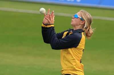 190425 - Glamorgan Women v Sussex Sharks, Metro Bank One Day Cup - Daisy Jeanes of Glamorgan Women catches Talitha Stanley of Sussex Sharks
