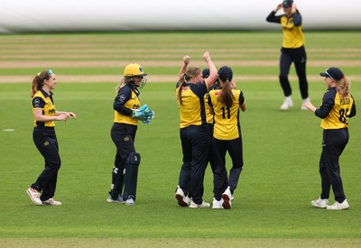190425 - Glamorgan Women v Sussex Sharks, Metro Bank One Day Cup - Glamorgan Women celebrate