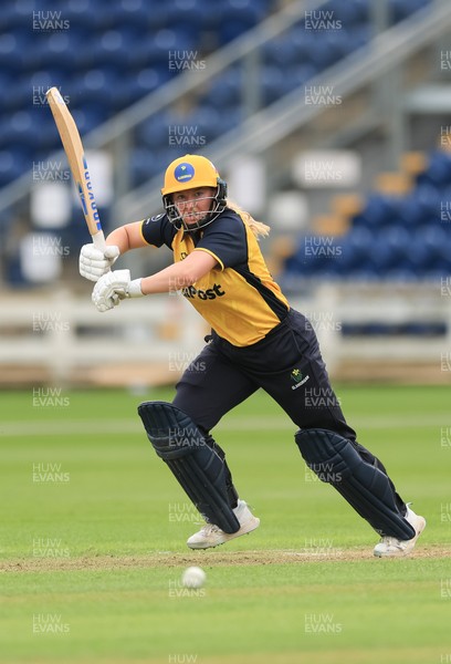 190425 - Glamorgan Women v Sussex Sharks, Metro Bank One Day Cup - Gemma Porter of Glamorgan Women