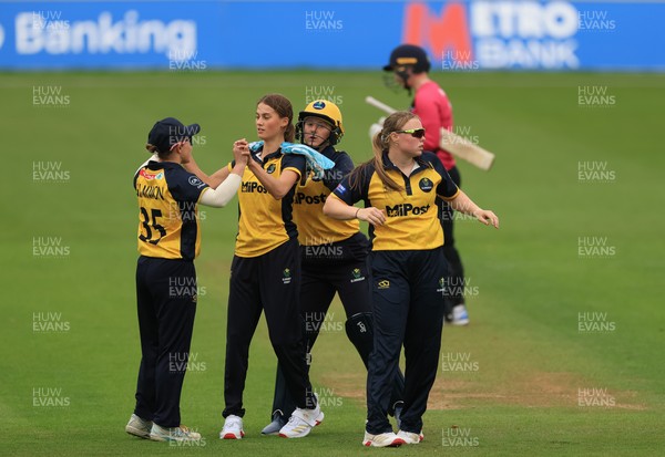 190425 - Glamorgan Women v Sussex Sharks, Metro Bank One Day Cup - Glamorgan Women celebrate taking the wicket of Jazz Westley of Sussex Sharks