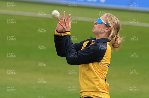 190425 - Glamorgan Women v Sussex Sharks, Metro Bank One Day Cup - Daisy Jeanes of Glamorgan Women catches Talitha Stanley of Sussex Sharks