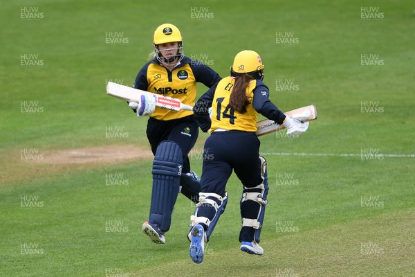 190425 - Glamorgan Women v Sussex Women - Metro Bank One Day Cup - Daisy Jeanes and Bea Ellis of Glamorgan Women