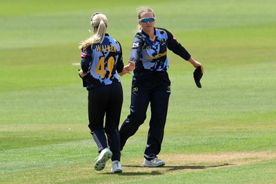 050726 - Glamorgan Women v Worcestershire Rapids Women - Vitality Blast Women League 2 - Gemma Porter and Poppy Walker of Glamorgan Women at the end of the first innings
