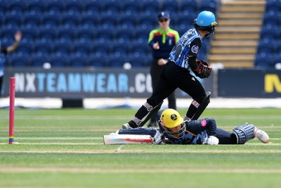 050726 - Glamorgan Women v Worcestershire Rapids Women - Vitality Blast Women League 2 - Daisy Jeanes of Glamorgan Women is stumped by Gwen Davies of Worcestershire 