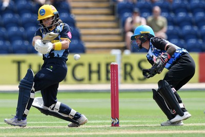 050726 - Glamorgan Women v Worcestershire Rapids Women - Vitality Blast Women League 2 - Bethan Gammon of Glamorgan Women batting