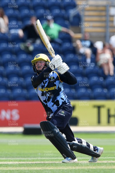 050726 - Glamorgan Women v Worcestershire Rapids Women - Vitality Blast Women League 2 - Lauren Parfitt of Glamorgan Women batting