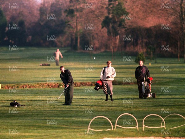 151297 - Men playing Golf at Glamorganshire Golf Club