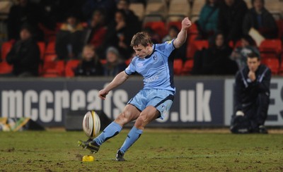 19.02.10 - Glasgow v Cardiff Blues - Magners League - Ben Blair of Cardiff Blues converts a penalty. 