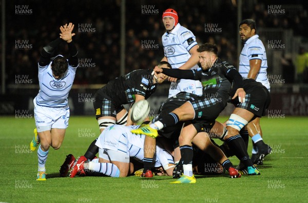 231118 - Glasgow Warriors v Cardiff Blues - Glasgow's Ali Price puts in a clearance kick from the base of a ruck � Huw Evans Agency