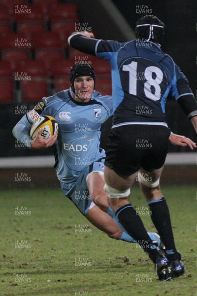 28.11.08 Glasgow Warriors vs. Cardiff Blues. Magners League. Firhill Arena, Glasgow. 
 
Tom James takes on Dan Turner. 
 
