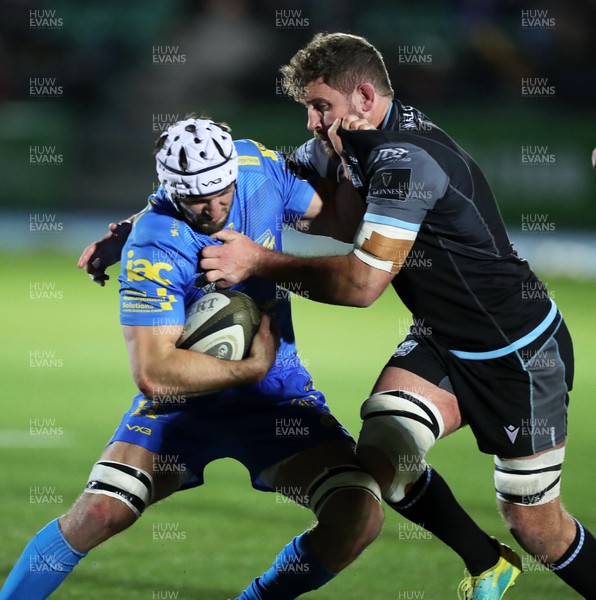 220220 - Glasgow v Dragons - Guinness PRO14 - Ollie Griffiths of Dragons is tackled by Callum Gibbins of Glasgow 
