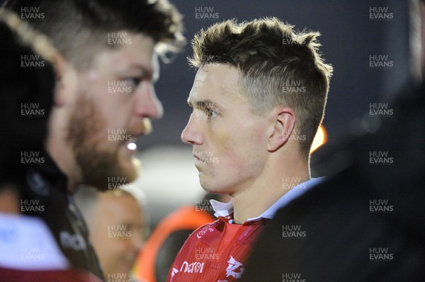 011218 - Glasgow v Scarlets - Guinness PRO14 -  Jonathan Davies looks dejected at the end of the match following defeat