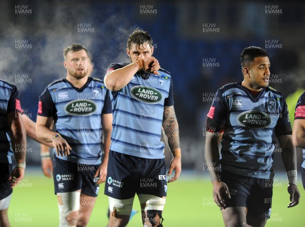 011217 - Glasgow Warriors v Cardiff Blues - Guinness PRO14 -  Cardiff players walk of dejected at the end of the match