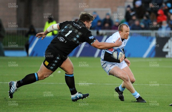 120119 - Glasgow Warriors v Cardiff Blues - Guinness PRO14 -  Dan Fish of Cardiff gets his collar tugged by Oli Kebble