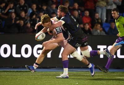 080526 - Glasgow Warriors v Cardiff Rugby - United Rugby Championship - Jacob Beetham of Cardiff scores a late try