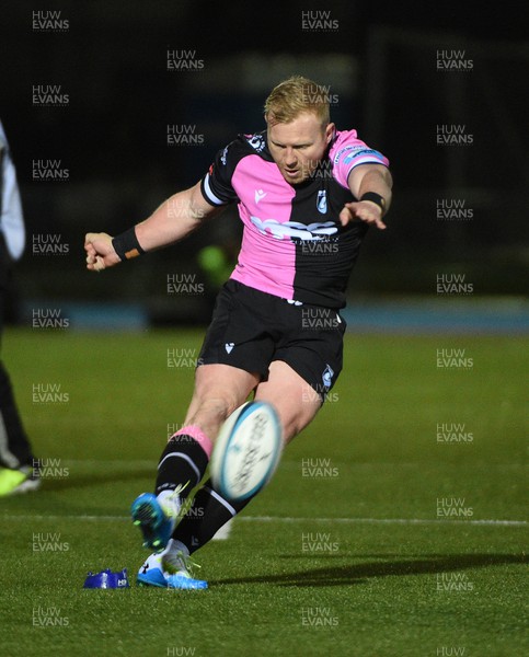 220324 - Glasgow Warriors v Cardiff Rugby - United Rugby Championship - Tinus de Beer of Cardiff Rugby fly half kicks for goal in the first half