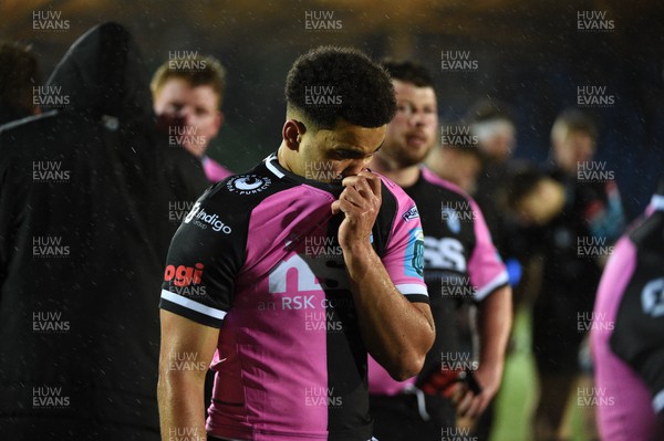 220324 - Glasgow Warriors v Cardiff Rugby - United Rugby Championship - Ben Thomas of Cardiff Rugby centre leaves the field dejected following a 17-13 defeat to the home side