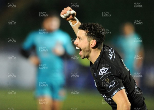 051220 - Glasgow Warriors v Dragons - Guinness PRO14 - Sean Kennedy of Glasgow is ecstatic after scoring a second half try