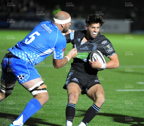 290918 - Glasgow Warriors v Dragons - Guinness PRO14 -  Adam Hastings of Glasgow is tackled by Rynard Landman of Dragons