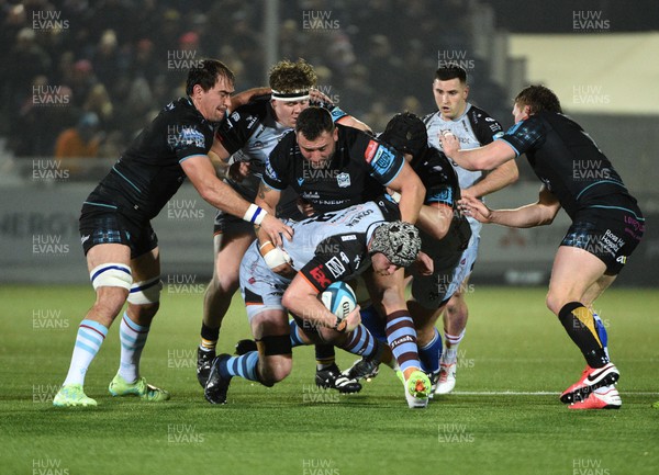 170224 - Glasgow Warriors v Dragons RFC - United Rugby Championship - Dan Lydiate of Dragons drives into the Glasgow Warriors defence