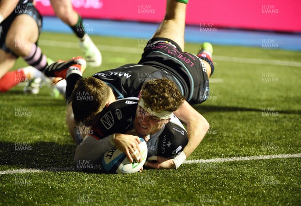 170224 - Glasgow Warriors v Dragons RFC - United Rugby Championship - Will Reed of Dragons scores a second half try