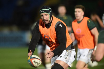 010325 - Glasgow Warriors v Ospreys - United Rugby Championship - Opreys players during the warm up