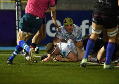 010325 - Glasgow Warriors v Ospreys - United Rugby Championship - Morgan Morse of Ospreys scores the first try of the match