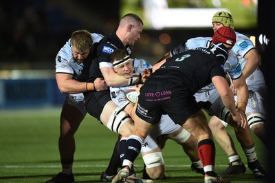 010325 - Glasgow Warriors v Ospreys - United Rugby Championship - Morgan Morse of Ospreys is tackled by Jack Mann of Glasgow Warriors