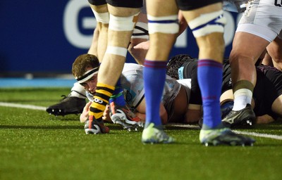 010325 - Glasgow Warriors v Ospreys - United Rugby Championship - Morgan Morse of Ospreys scores the first try of the match