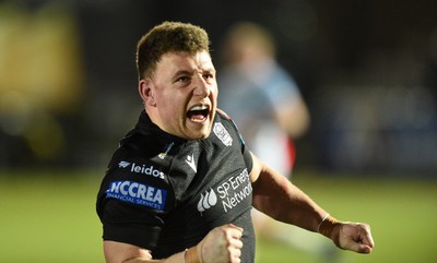 010325 - Glasgow Warriors v Ospreys - United Rugby Championship - Duncan Weir of Glasgow Warriors celebrates thinking he has won the match with a last minute conversion