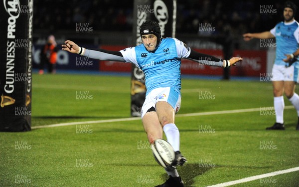 250119 - Glasgow Warriors v Ospreys - Guinness PRO14 -  Sam Davies of Ospreys clears his line with a touch finder