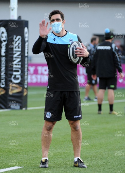 111020 - Glasgow Warriors v Scarlets - Guinness PRO14 - Kelly Brown of Glasgow assistant coach